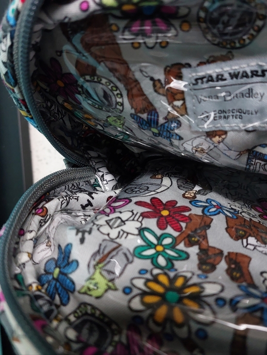 Vera Bradley Star Wars Medium Cosmetic - Picture 3 of 4